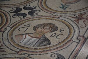 Roman Mosaic, photo by RGY23 from Pixabay